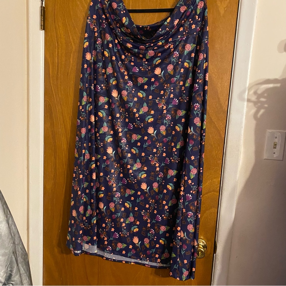 LuLaroe plus size floral maxi skirt - Picture 2 of 8